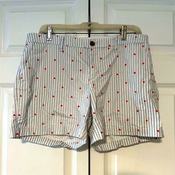 Old Navy Women's Striped Heart Chino Shorts Size 10 Multicolor Casual - Picture 1 of 5